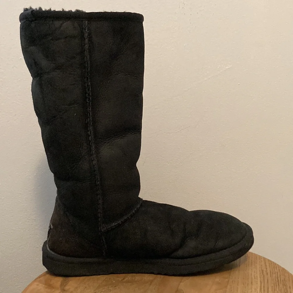 UGG Classic Tall II Black Size 6